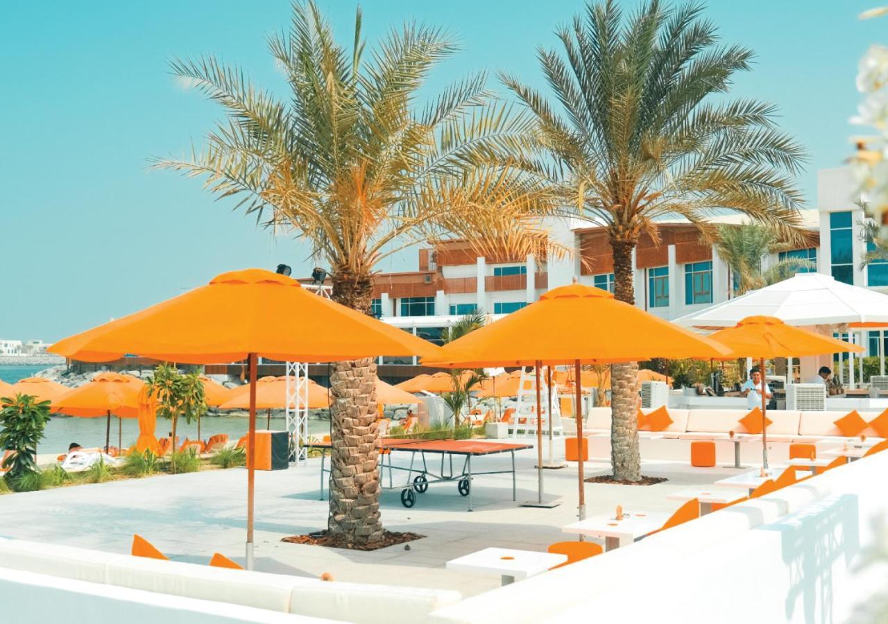 Dubai Marine Beach Resort & Spa Esterno foto