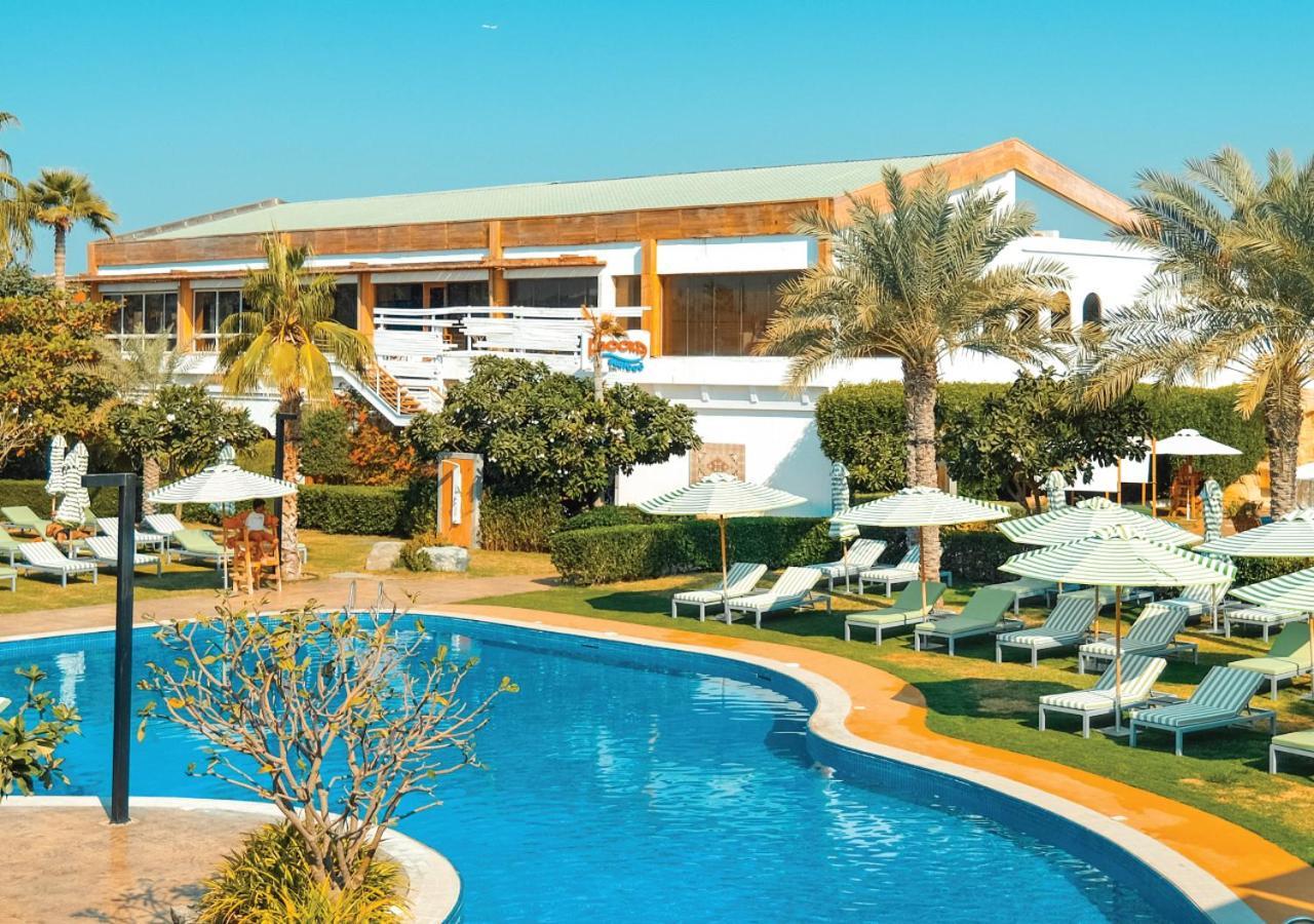 Dubai Marine Beach Resort & Spa Esterno foto